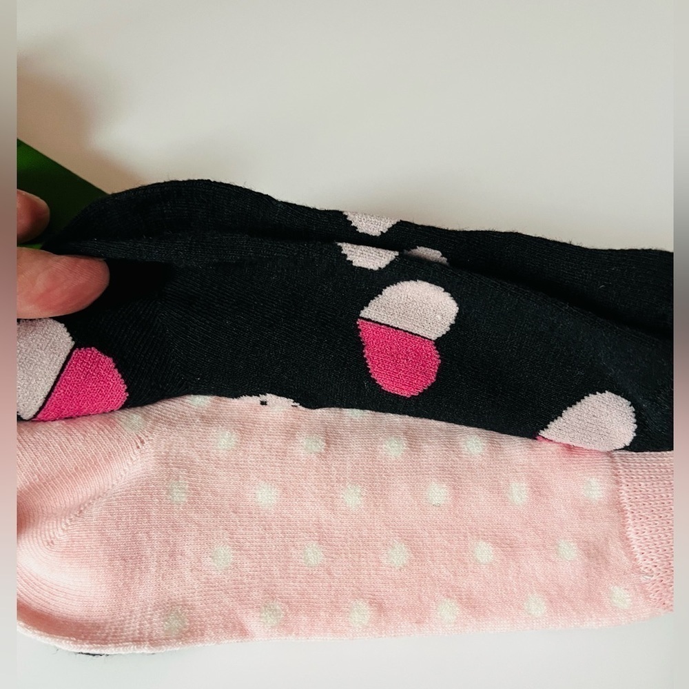 Kate Spade Black Pink Novelty Socks Polka Dot Hearts NWT - Picture 2 of 3